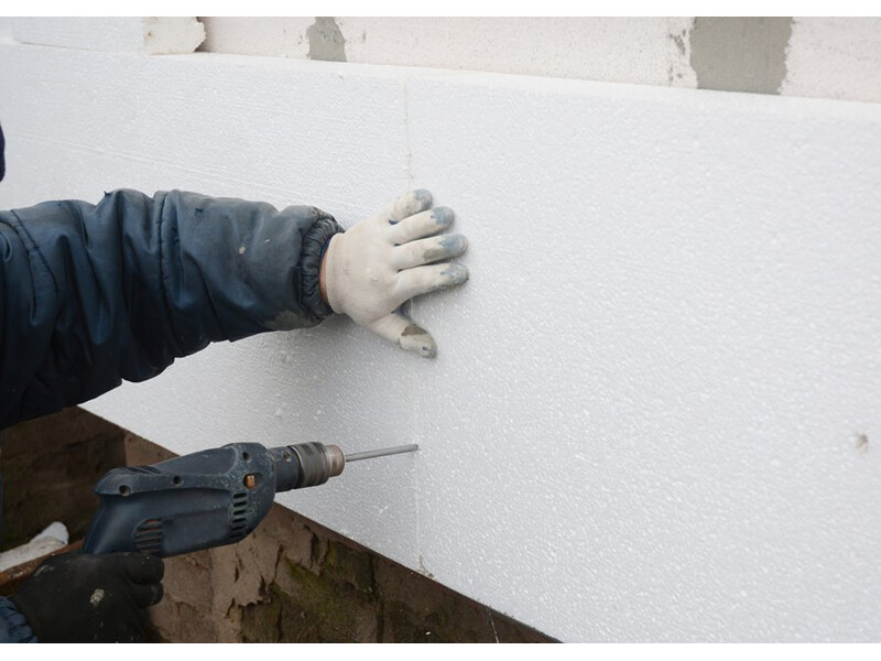 Az EPS szigetelés költséghatékony megoldás! Ha minél kevesebb költséggel szeretnéd megoldani házad hőszigetelését, az EPS szigetelőanyagok megfelelnek a célnak.