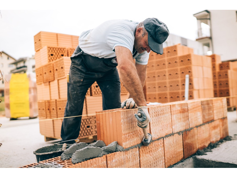 Falazat-típusok és falazóanyagok - falazó tégla, teherhordó fal, válaszfal Falazat-típusok és falazóanyagok - falazó tégla, teherhordó fal, válaszfal