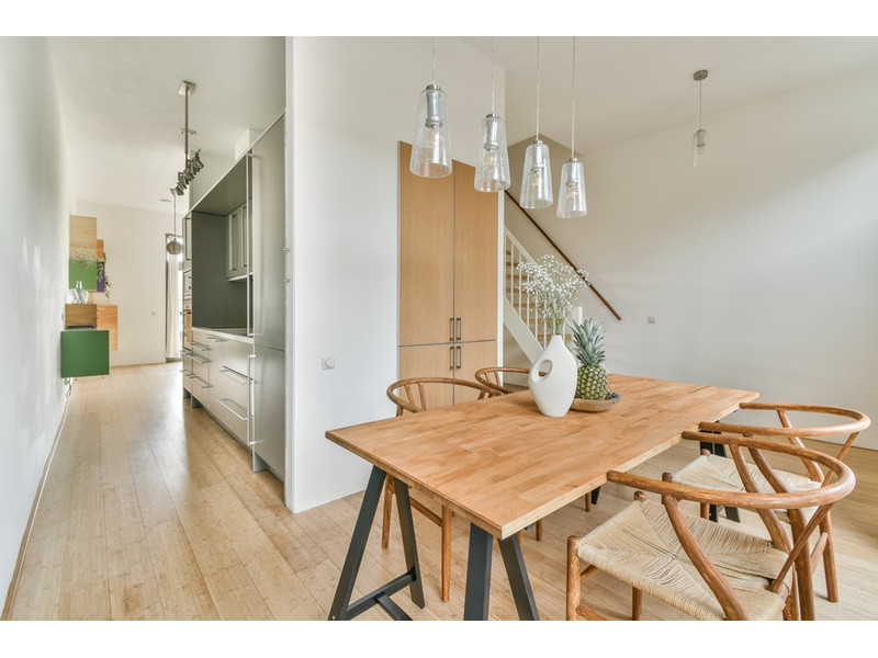 Hogyan lehet élhetővé tenni kis alapterületű, de nagy belmagasságú lakásokat Hogyan lehet élhetővé tenni kis alapterületű, de nagy belmagasságú lakásokat