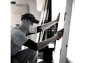 Fiskars CarbonMax visszahúzható pengekés Fiskars CarbonMax visszahúzható pengekés