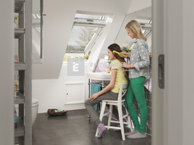 Velux GLU MK08 0061 Standard Plus ablak felső kilinccsel, háromrétegű üveggel 78x140 cm Velux GLU MK08 0061 Standard Plus ablak felső kilinccsel, háromrétegű üveggel 78x140 cm