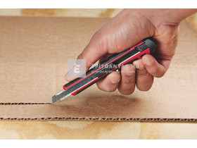 Milwaukee törhető pengés kés 13 szelvényes 9 mm Milwaukee törhető pengés kés 13 szelvényes 9 mm