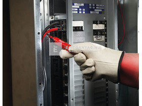 Milwaukee 2200-40 elektromos feszültségmérő Milwaukee 2200-40 elektromos feszültségmérő