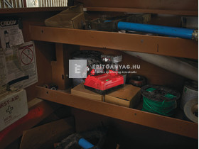 Milwaukee M12-18FC gyorstöltő Milwaukee M12-18FC gyorstöltő