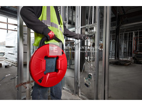 Milwaukee kábelbehúzó fémmentes szalaggal 30 m Milwaukee kábelbehúzó fémmentes szalaggal 30 m