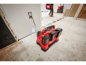 Milwaukee M18PC6 M18™ Packout™ 6-helyes gyorstöltő