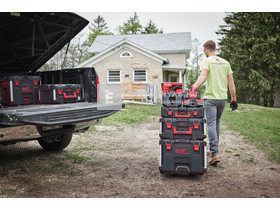 Milwaukee M18PC6 M18™ Packout™ 6-helyes gyorstöltő Milwaukee M18PC6 M18™ Packout™ 6-helyes gyorstöltő