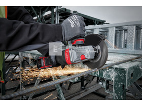 Milwaukee M18FHSAG125XPDB-0X  M18 Fuel nagy teljesítményű sarokcsiszoló 125 mm fékező funkcióval