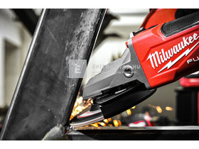 Milwaukee M18FSAGF125XPDB-0X M18 Fuel laposfejű 125 mm sarokcsiszoló fékező funkcióval Milwaukee M18FSAGF125XPDB-0X M18 Fuel laposfejű 125 mm sarokcsiszoló fékező funkcióval