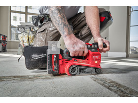 Milwaukee M18FBTS75-0 M18 FUEL™ 75 mm-es szalagcsiszoló Milwaukee M18FBTS75-0 M18 FUEL™ 75 mm-es szalagcsiszoló