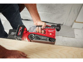 Milwaukee M18FBTS75-0 M18 FUEL™ 75 mm-es szalagcsiszoló Milwaukee M18FBTS75-0 M18 FUEL™ 75 mm-es szalagcsiszoló