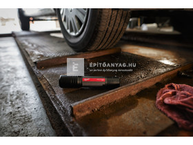 Milwaukee L4FL2000-301 USB újratölthető zseblámpa, 2000 lumen Milwaukee L4FL2000-301 USB újratölthető zseblámpa, 2000 lumen