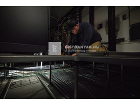 Milwaukee L4FL2000-301 USB újratölthető zseblámpa, 2000 lumen Milwaukee L4FL2000-301 USB újratölthető zseblámpa, 2000 lumen