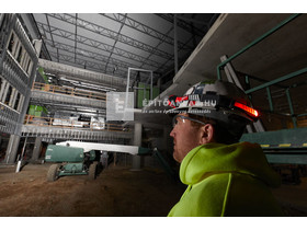 Milwaukee L4HL-VIS-301 USB újratölthető fejlámpa Milwaukee L4HL-VIS-301 USB újratölthető fejlámpa