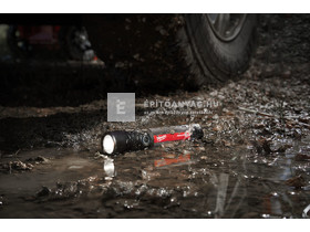 Milwaukee L4FMLED-301 USB újratölthető 800L zseblámpa Milwaukee L4FMLED-301 USB újratölthető 800L zseblámpa