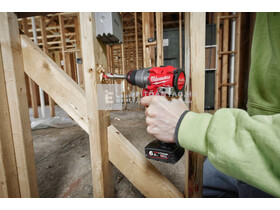 Milwaukee M12FDD2-0 akkus, szénkefe nélküli, tokmányos 12 V, 45 Nm fúrócsavarozó Milwaukee M12FDD2-0 akkus, szénkefe nélküli, tokmányos 12 V, 45 Nm fúrócsavarozó