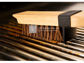 SpaTrend Broil King fa palmyra mélytisztító kefe SpaTrend Broil King fa palmyra mélytisztító kefe