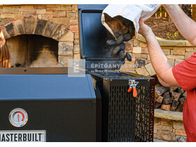 SpaTrend Masterbuilt Gravity Series 800 faszenes grillsütő International SpaTrend Masterbuilt Gravity Series 800 faszenes grillsütő International