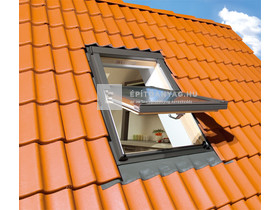 Fakro FTS-V U2 Billenő fa tetőablak, 2 réteg üveg, méret: 07, 78x140 cm Fakro FTS-V U2 Billenő fa tetőablak, 2 réteg üveg, méret: 07, 78x140 cm