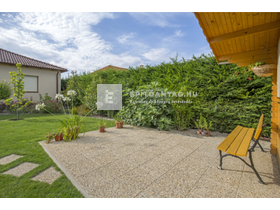 Leier Classic-Line Mosott gyöngykavicsos lap 40x40x3,8 cm Leier Classic-Line Mosott gyöngykavicsos lap 40x40x3,8 cm