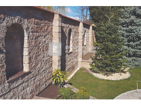 Viastein Avangard VIA+KOF1 Kerítés,oszlop fedlap roppantott felülettel mokka árnyalt 31x36x8 cm Viastein Avangard VIA+KOF1 Kerítés,oszlop fedlap roppantott felülettel mokka árnyalt 31x36x8 cm