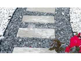 Semmelrock Díszkavics szürke 40-60 mm 25 kg Semmelrock Díszkavics szürke 40-60 mm 25 kg
