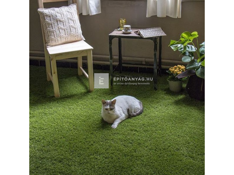 Béta-Floor Star 43 műfű, 2 m tekercsszél.