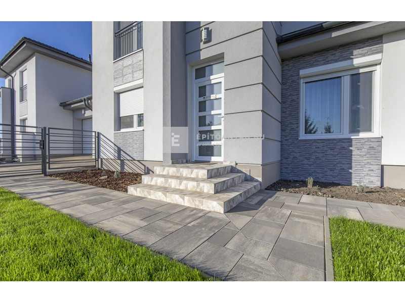 Leier Taverna Gigant N+F Térkő feketemárvány 6 cm