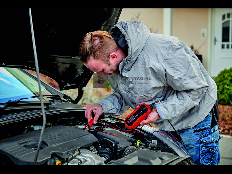 Einhell CE-BC 2 M akkutöltő