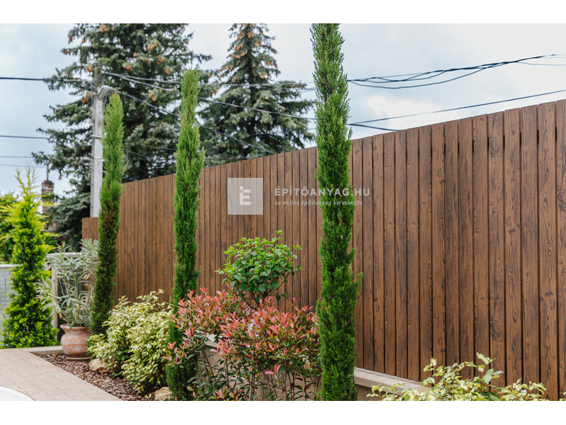 Everest Steel kerítéselem zárt 100, 0,5 mm dió 3 fm