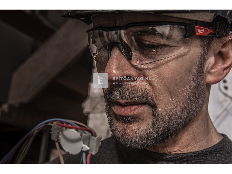 Milwaukee védőszemüveg bifokális, +1 dioptria, víztiszta