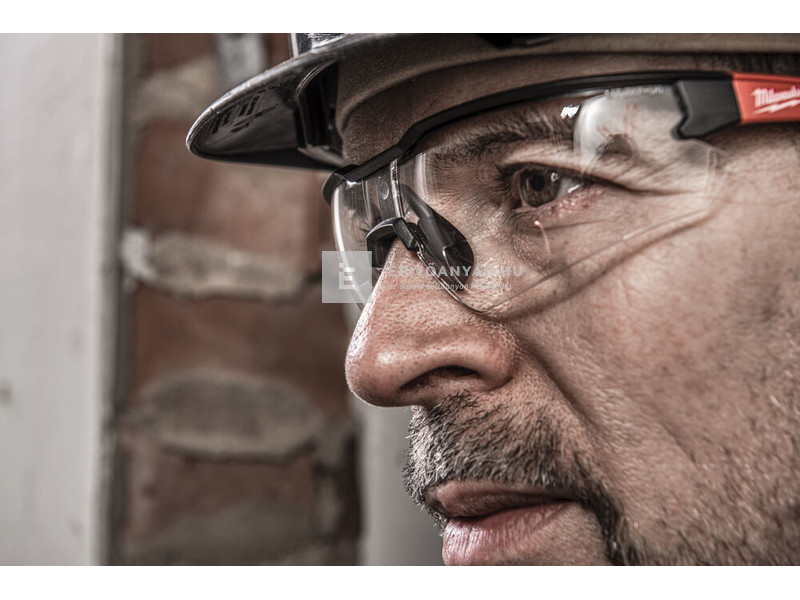 Milwaukee védőszemüveg bifokális, +1 dioptria, víztiszta