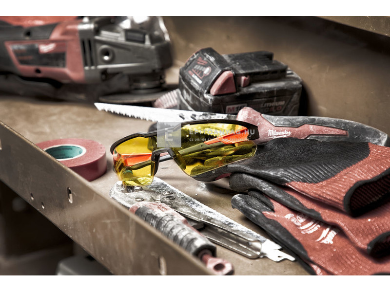 Milwaukee védőszemüveg sárga, párásodásmentes