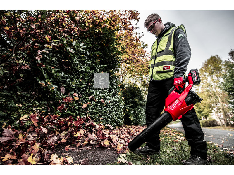 Milwaukee M18FBL-0 M18 Fuel lombfúvó