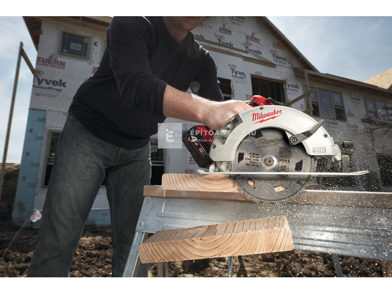 Milwaukee M18BLCS66-0X M18 szénkefe nélküli körfűrész 66 mm