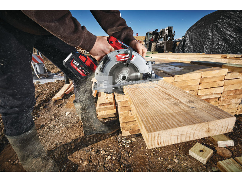 Milwaukee M18FCS66-0 M18 Fuel körfűrész 66 mm vágási mélységgel