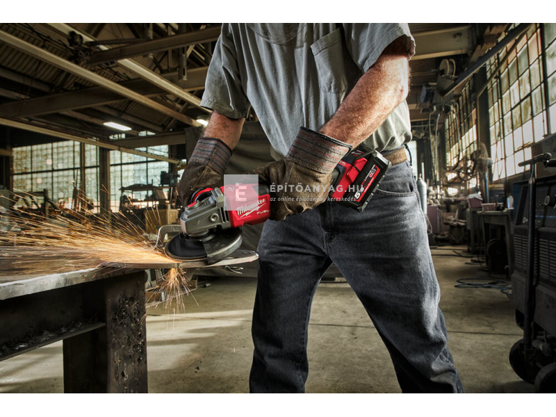Milwaukee M18FHSAG125XB-0X M18 Fuel nagy teljesítményű sarokcsiszoló 125 mm fékező funkcióval