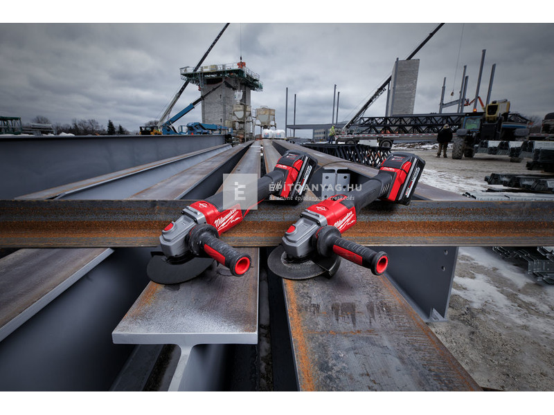 Milwaukee M18FHSAG125XPDB-0X  M18 Fuel nagy teljesítményű sarokcsiszoló 125 mm fékező funkcióval