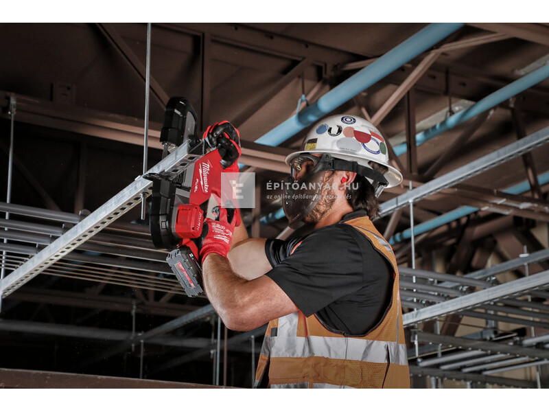 Milwaukee M18FBS85-202C M18 FUEL™ kompakt szalagfűrész