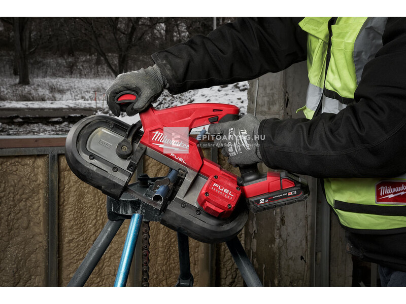 Milwaukee M18FBS85-202C M18 FUEL™ kompakt szalagfűrész
