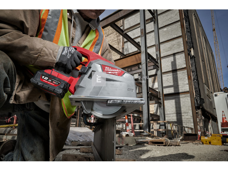 Milwaukee M18FMCS66-0C M18 Fuel fémvágó körfűrész