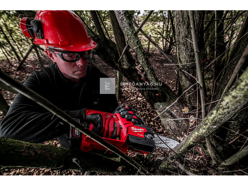 Milwaukee M12FHS-0 M12 Fuel láncfűrész