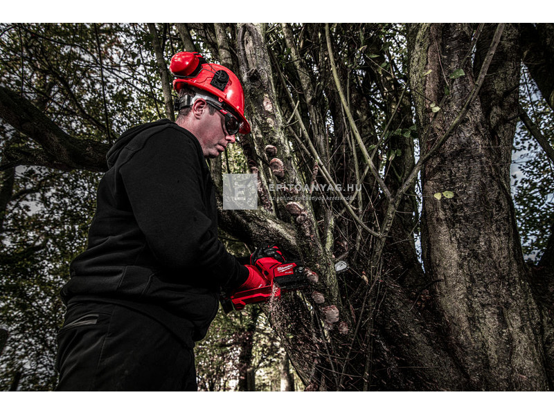 Milwaukee M12FHS-0 M12 Fuel láncfűrész