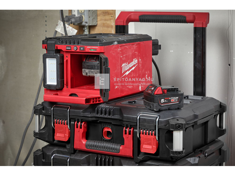 Milwaukee M18POALC-0 M18 packout térmegvilágító lámpa töltővel