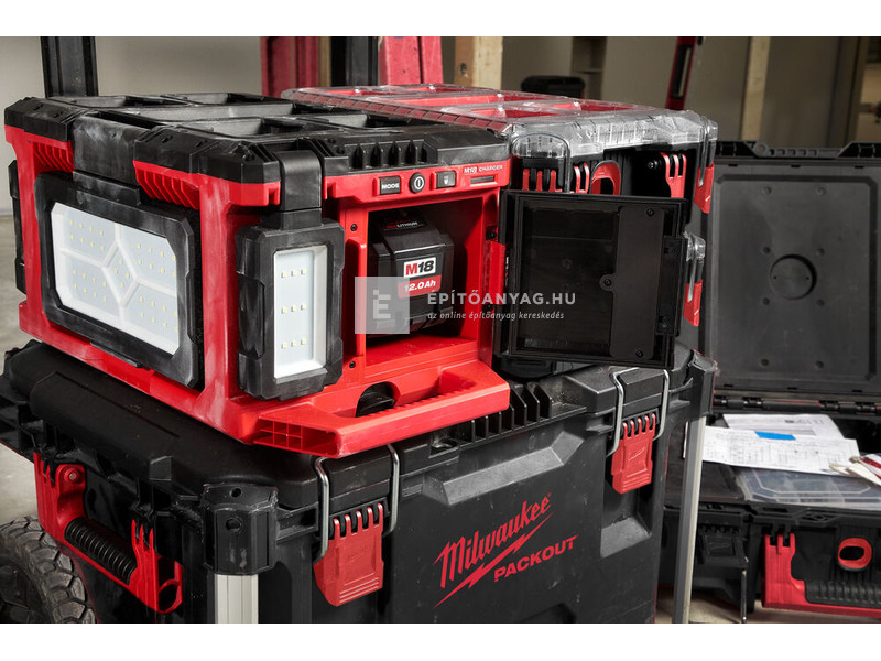 Milwaukee M18POALC-0 M18 packout térmegvilágító lámpa töltővel