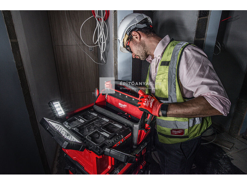 Milwaukee M18POALC-0 M18 packout térmegvilágító lámpa töltővel