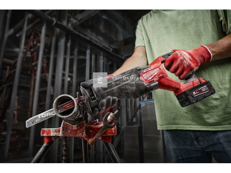 Milwaukee M18FSZ-0X szablyafűrész