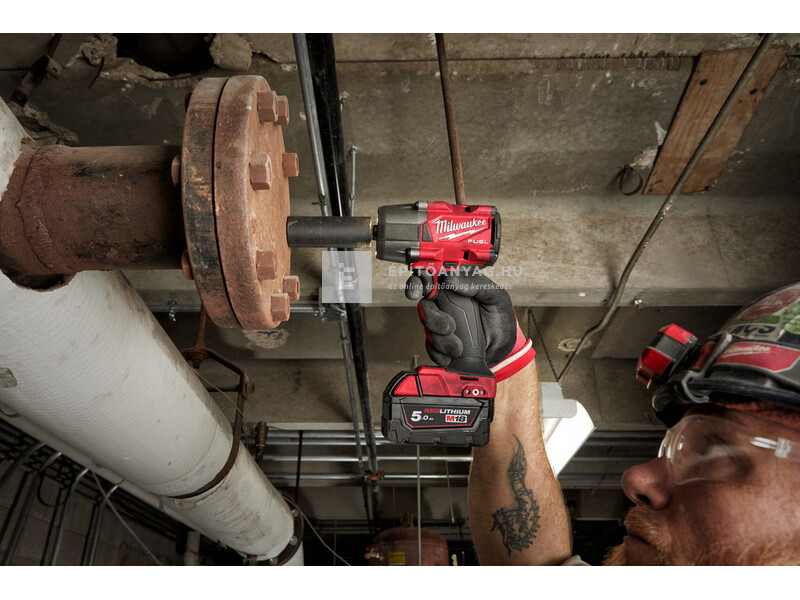 Milwaukee M18FMTIW2F12-502X M18 FUEL™ közepes nyomatékú ütvecsavarozó biztosítógyűrűvel