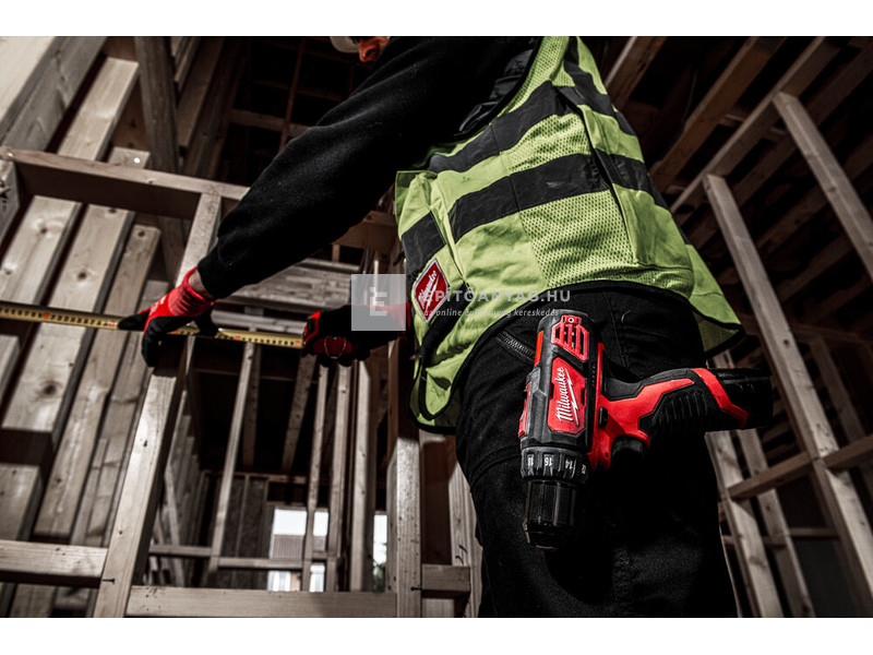 Milwaukee M12BDD-201C fúró-csavarozó