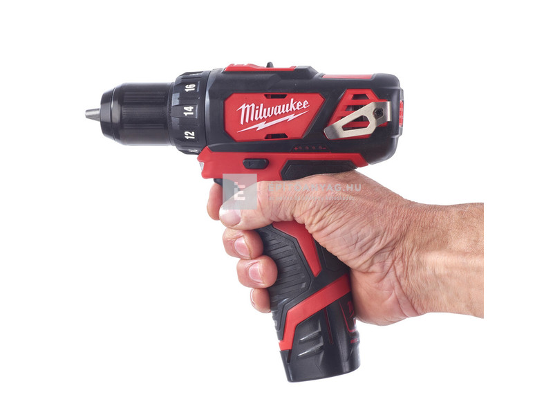 Milwaukee M12BDD-201C fúró-csavarozó